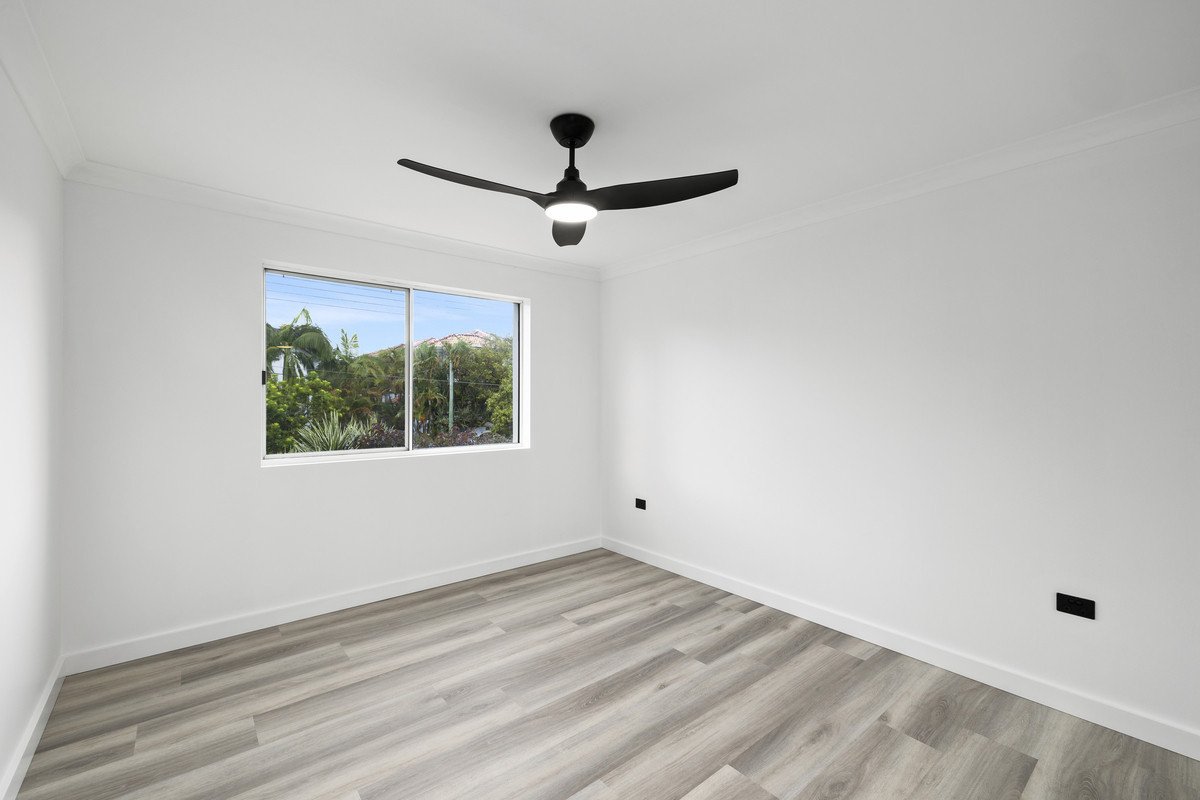 3/29a Burleigh Street Burleigh Heads 8