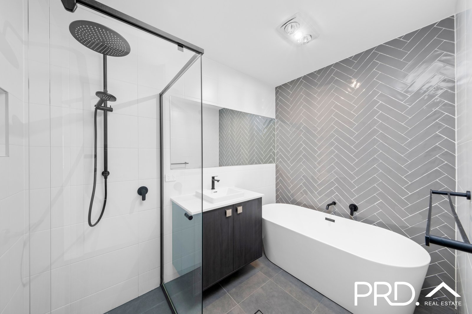 32a Dove Street REVESBY 6