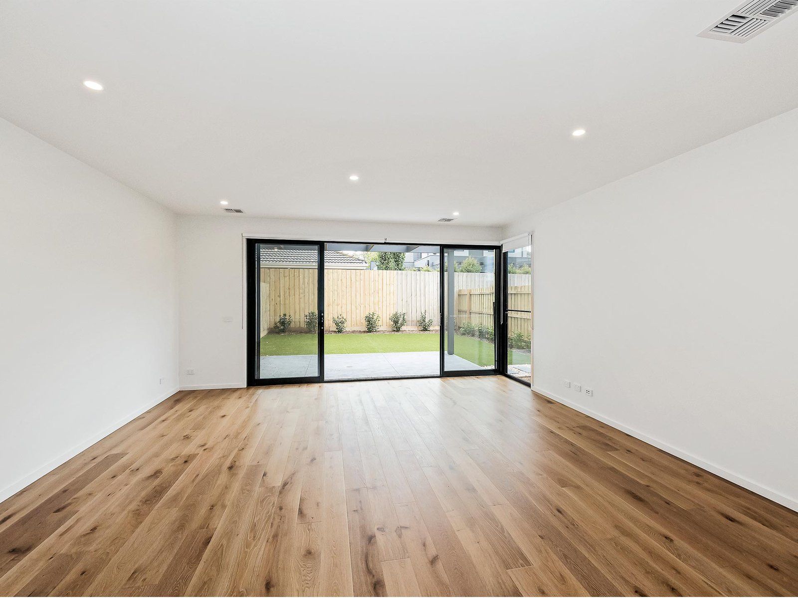Gallery: 32a Gilarth Street