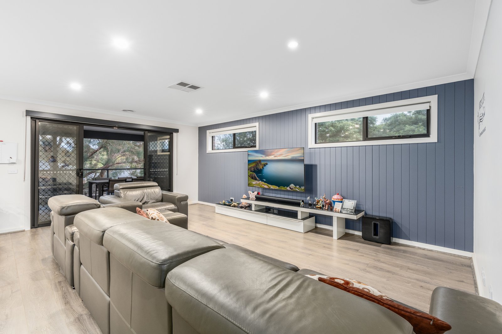 Gallery: 32A Highland Way