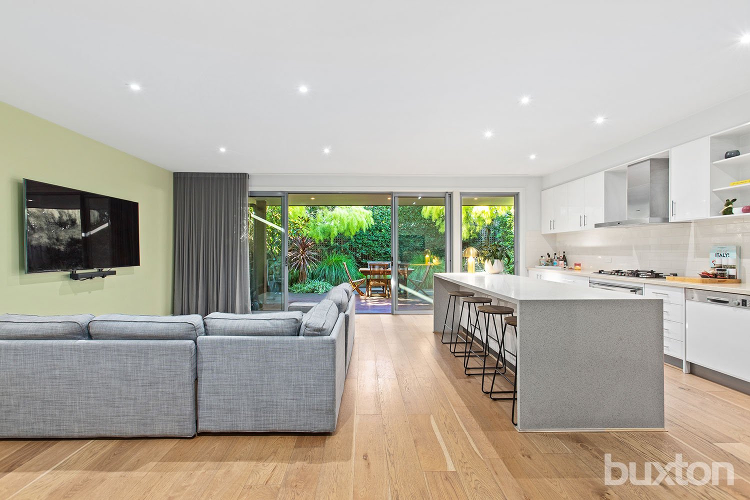 Gallery: 32A Ivy Street