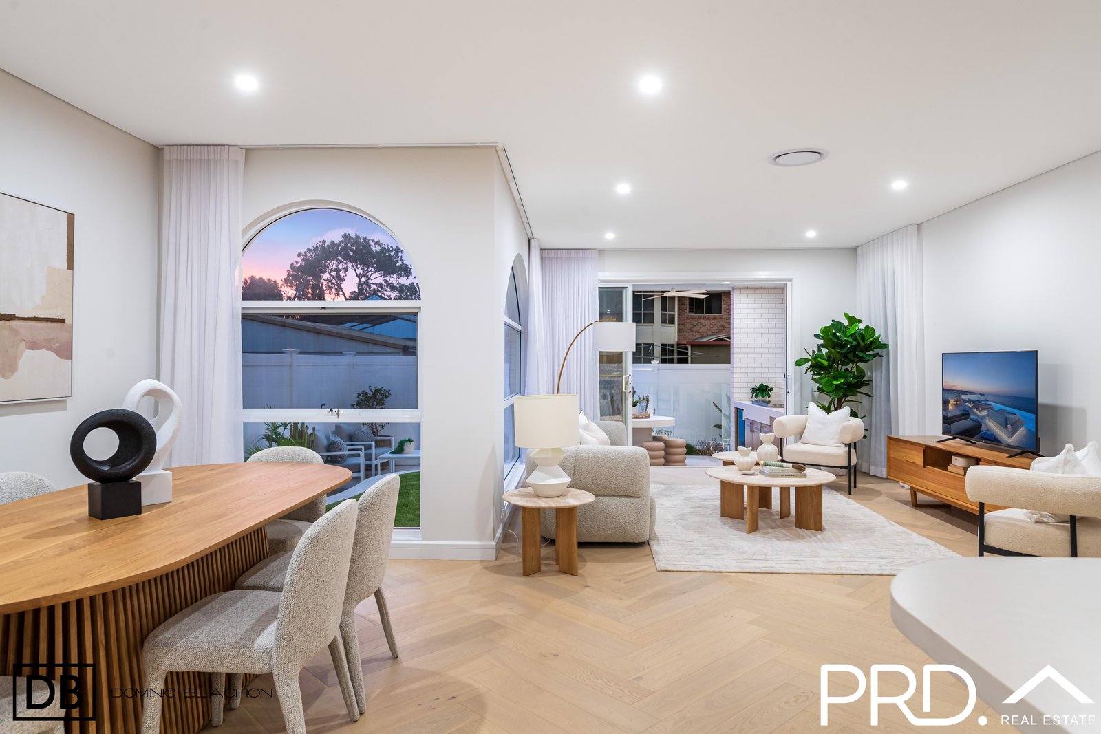 32a Kathleen Parade PICNIC POINT 8