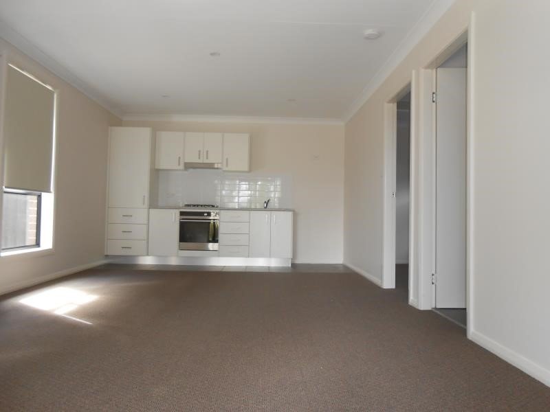 32A Leonora Crescent KOOTINGAL 2