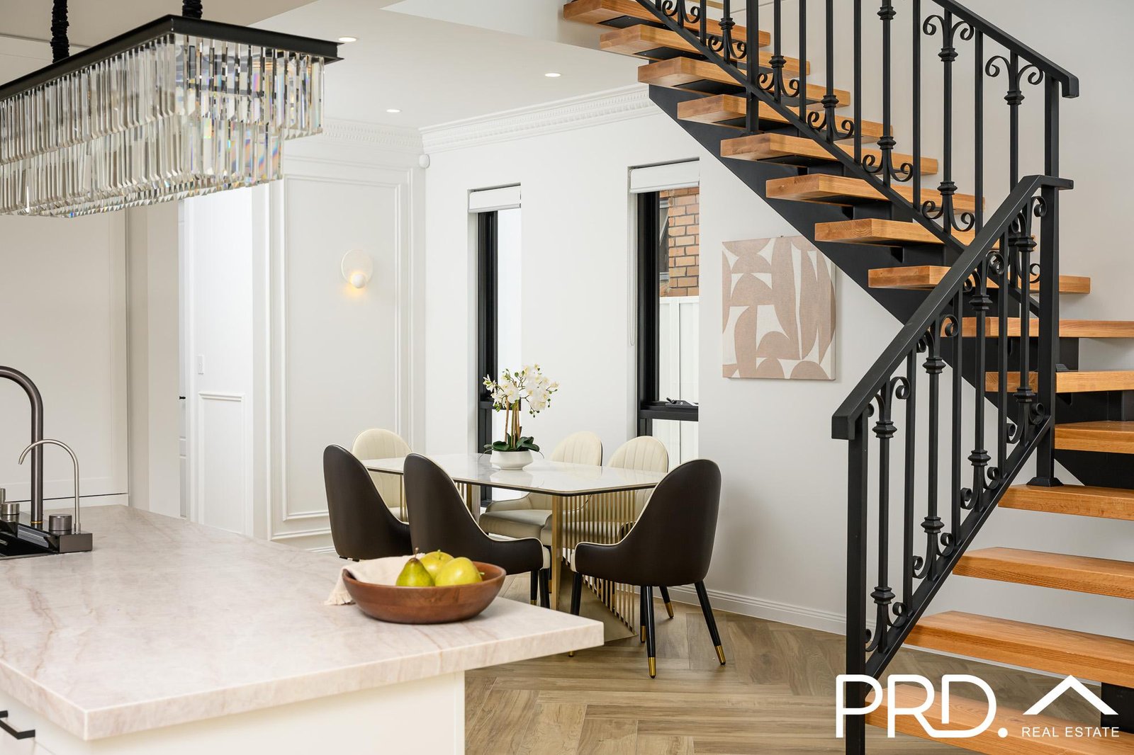 32a Monie Avenue EAST HILLS 6