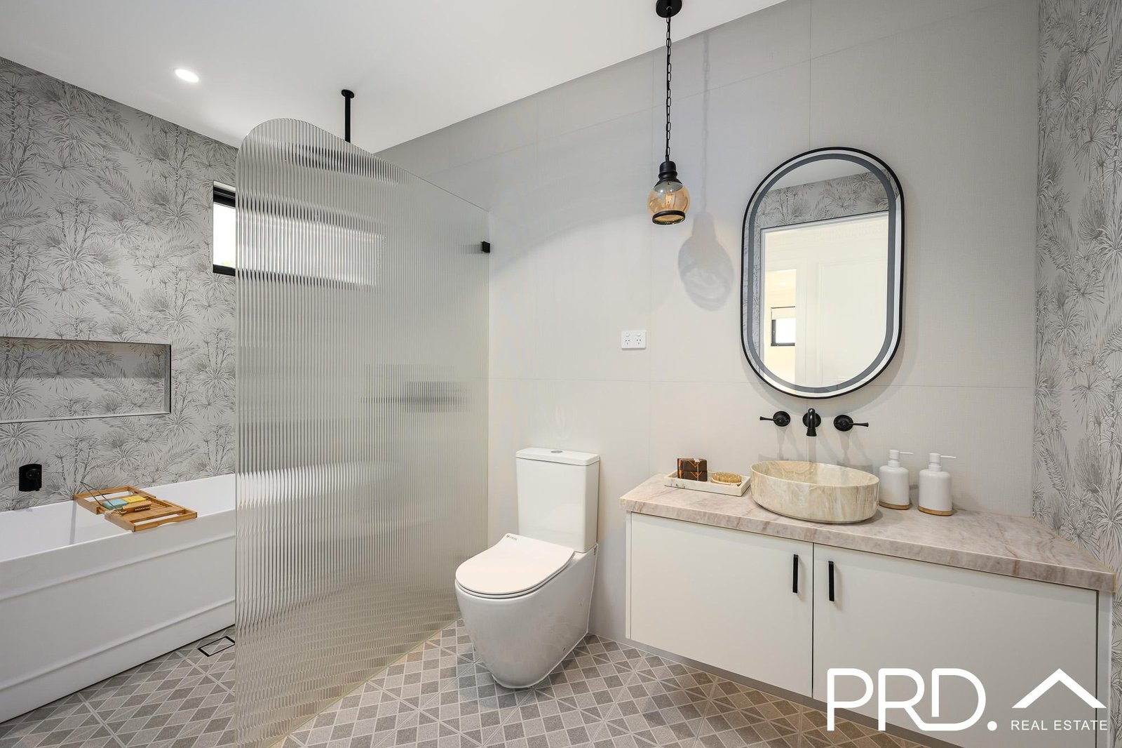 32a Monie Avenue EAST HILLS 10