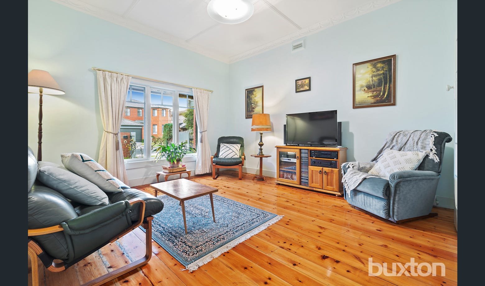 Gallery: 32A Oak Street