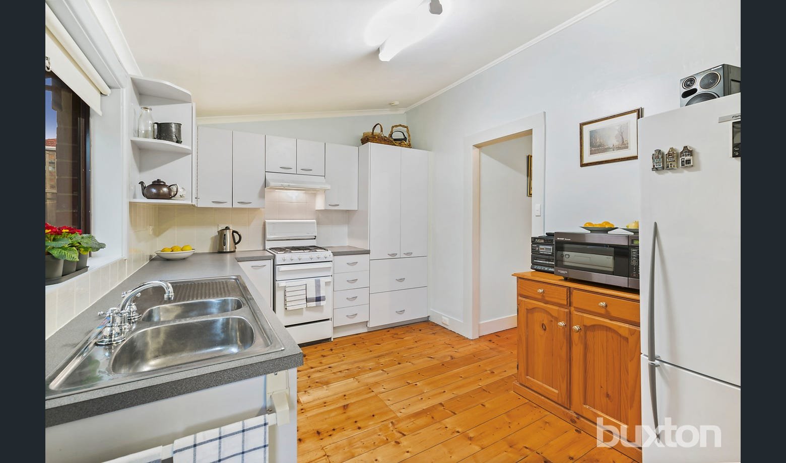 Gallery: 32A Oak Street