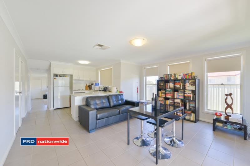 32a Orley Drive TAMWORTH 4