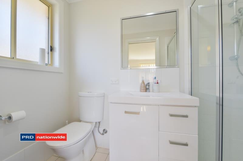 32a Orley Drive TAMWORTH 7