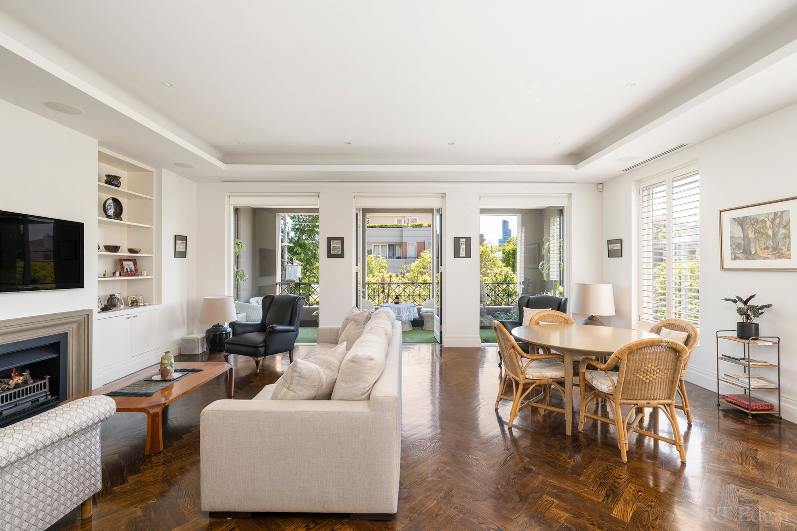 Real Estate and Property in 3/2A Ormsby Grove, Toorak, VIC