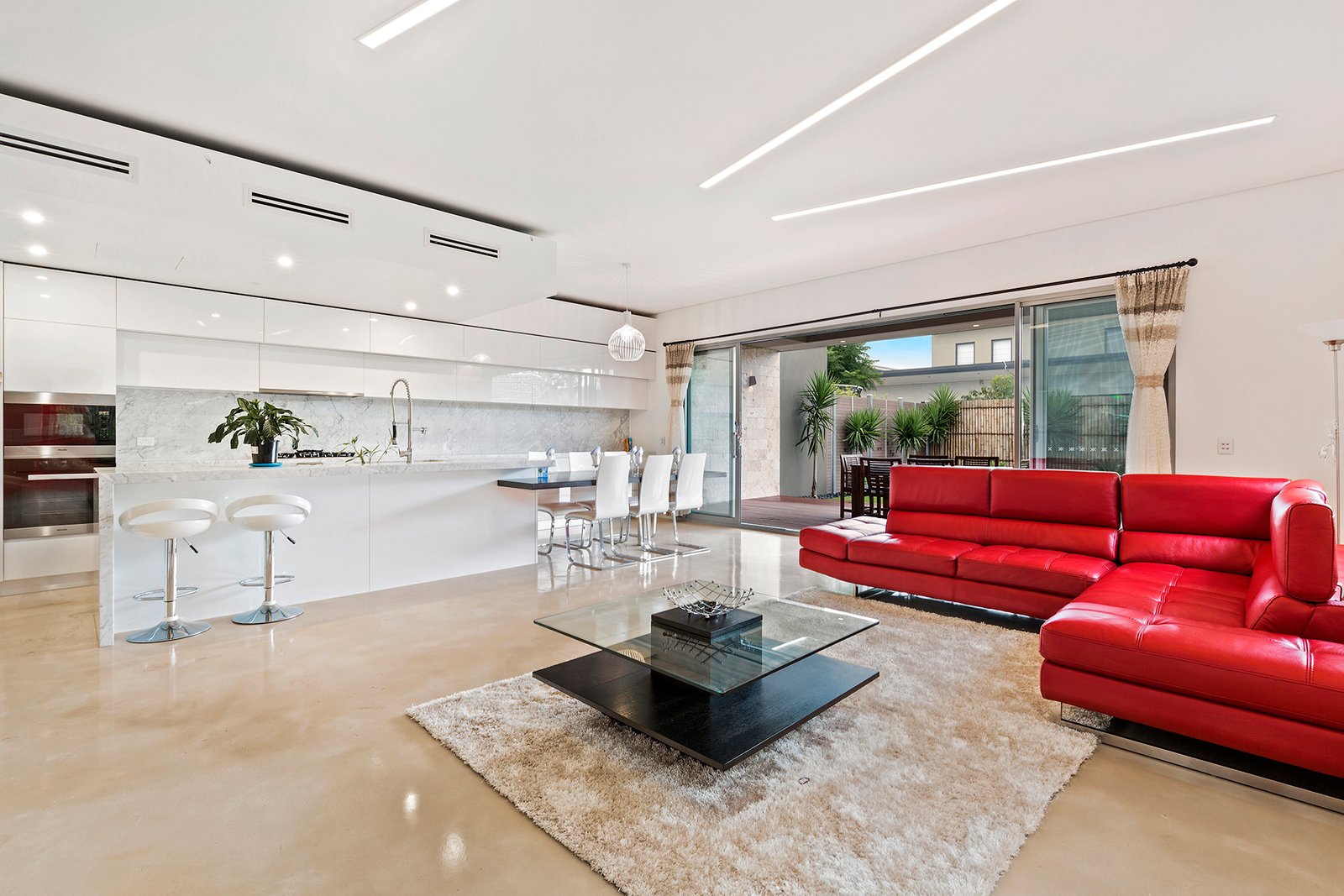 Gallery: 32A St James Avenue