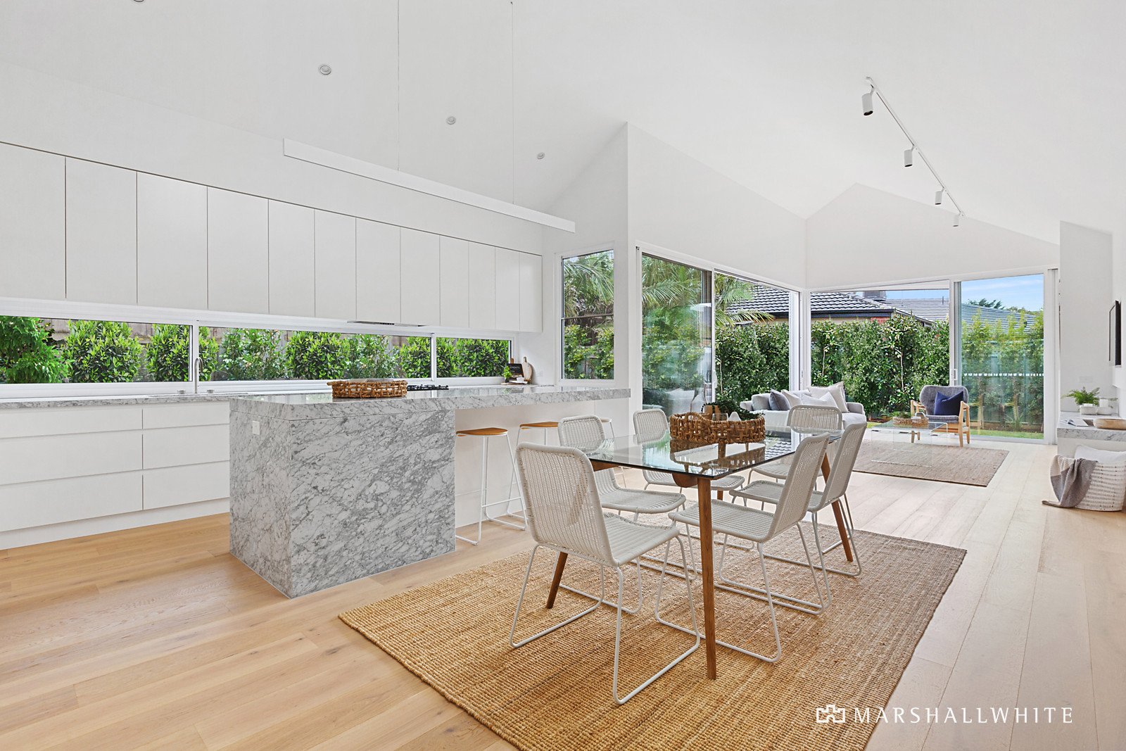 32a Swansea Grove, Mornington, VIC