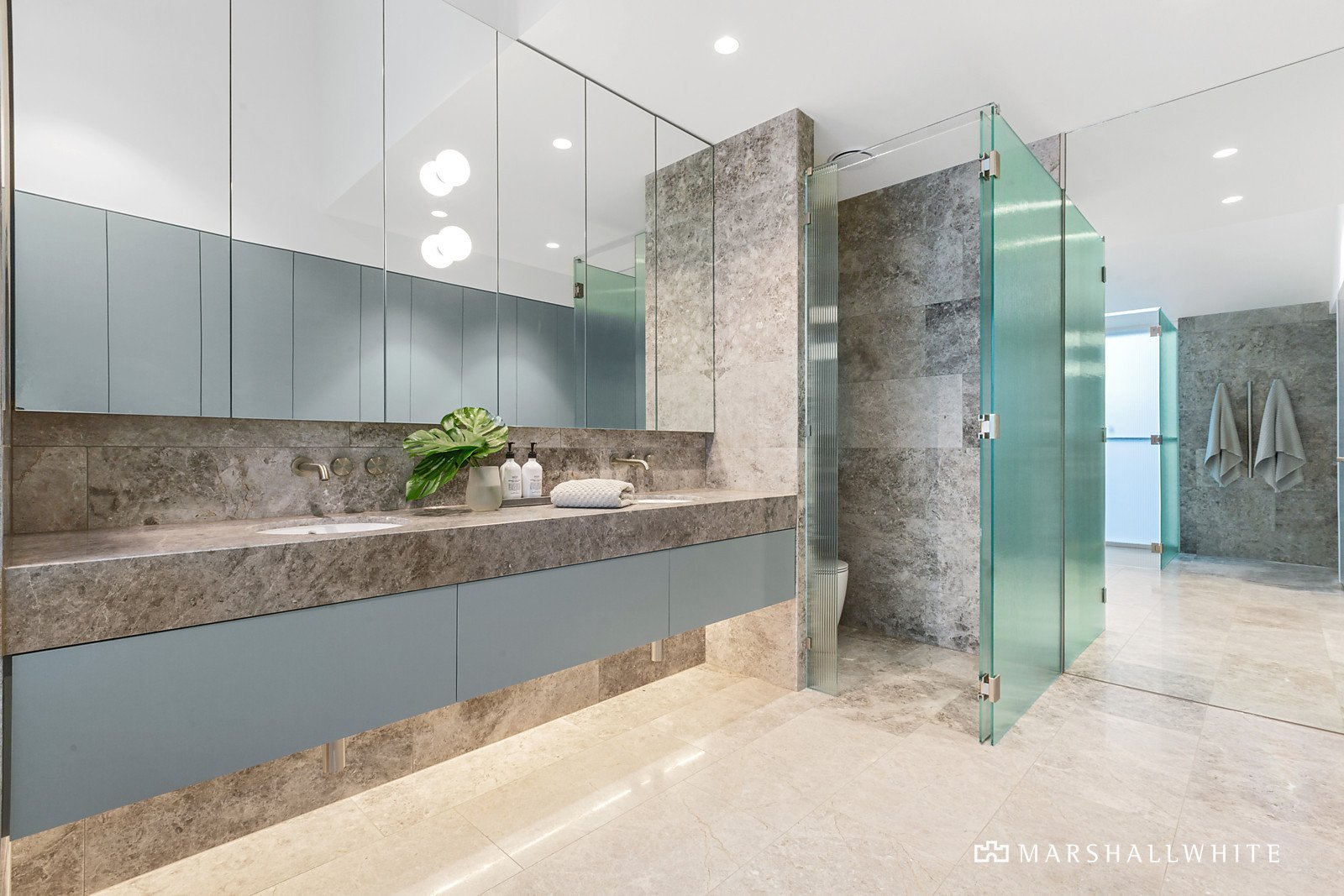 32a Swansea Grove, Mornington, VIC