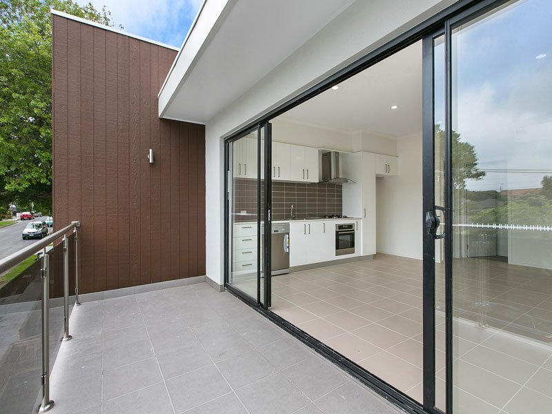 Gallery: 3/2A Thistle Grove