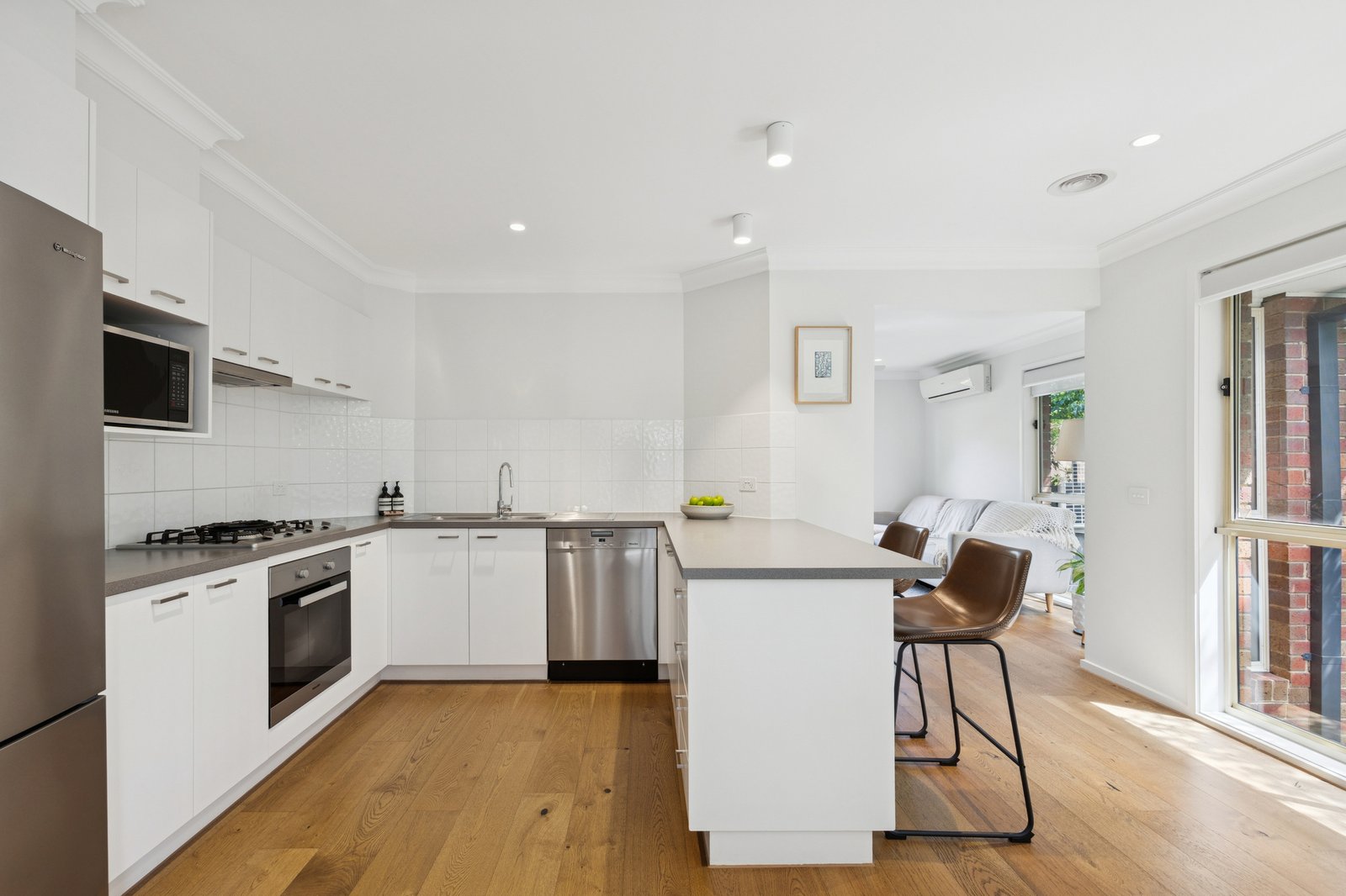 Gallery: 32A Tudor Street