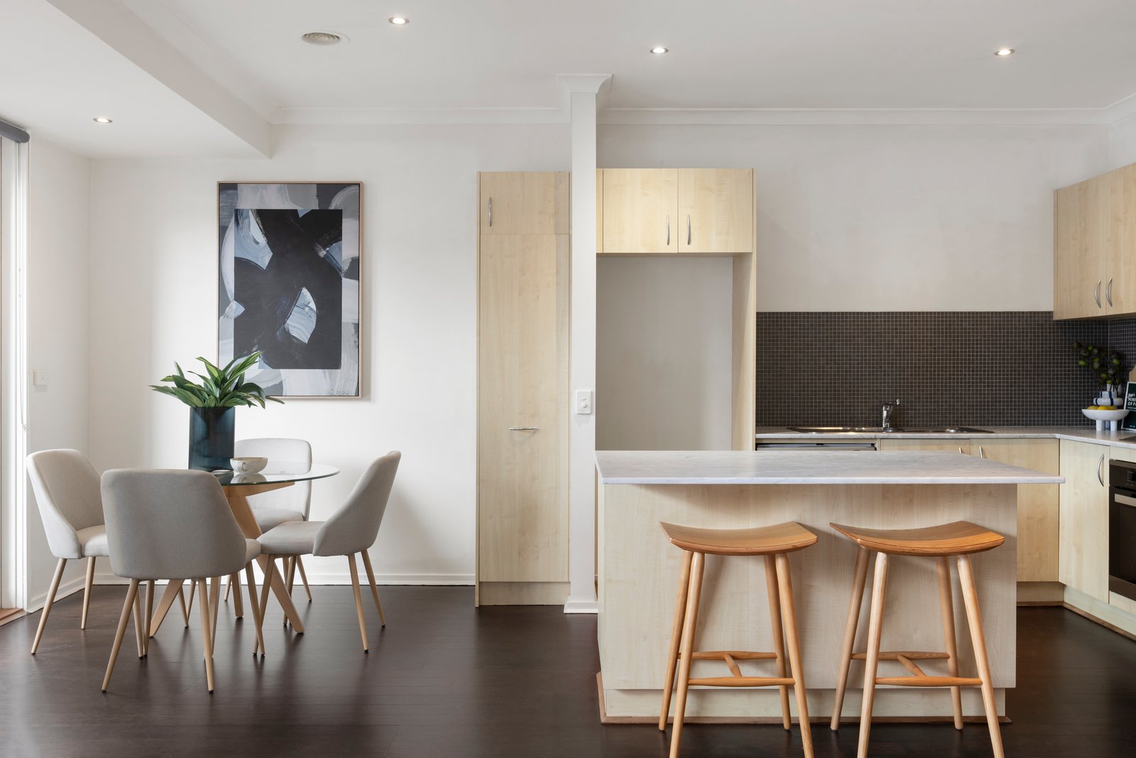 Gallery: 3/2A Vautier Street