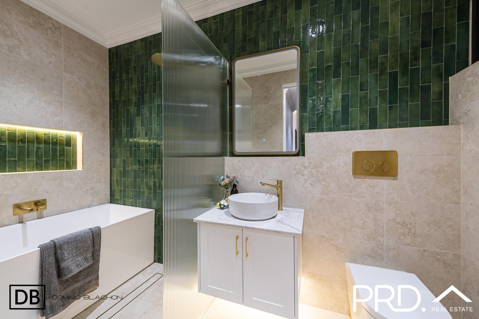 32b Anderson Ave  PANANIA 9