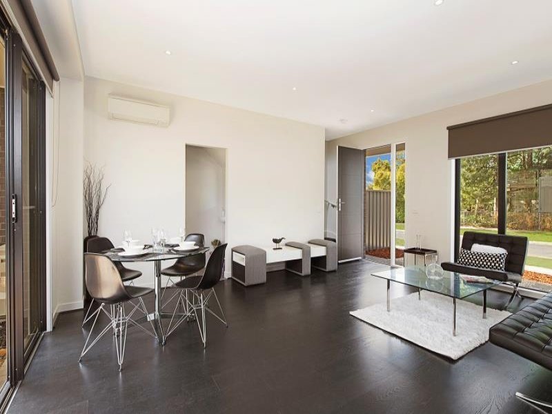 Gallery: 32B Burns Street