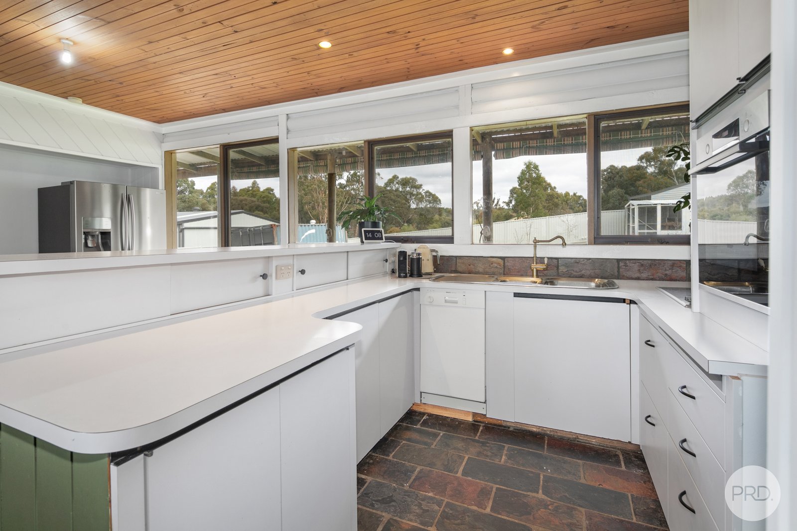 32B Elizabeth Road CRESWICK 4