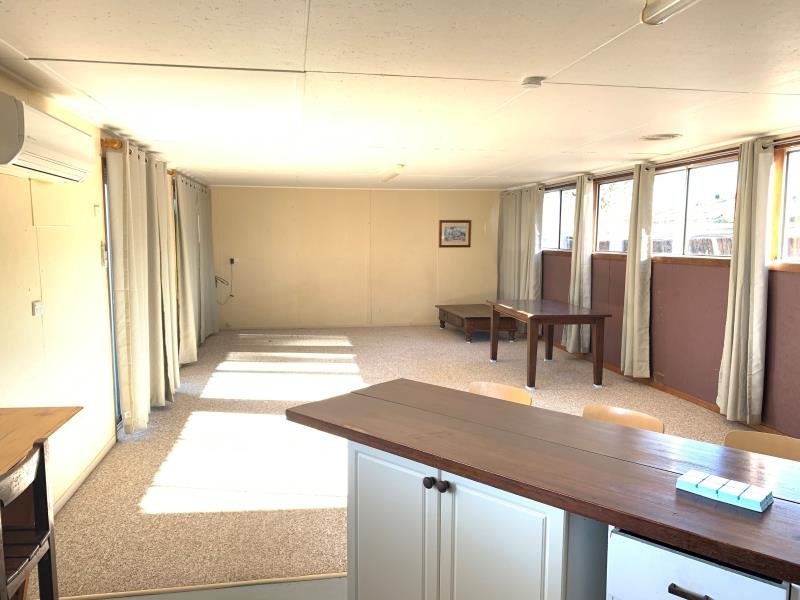 32B Henrys Lane TAMWORTH 4