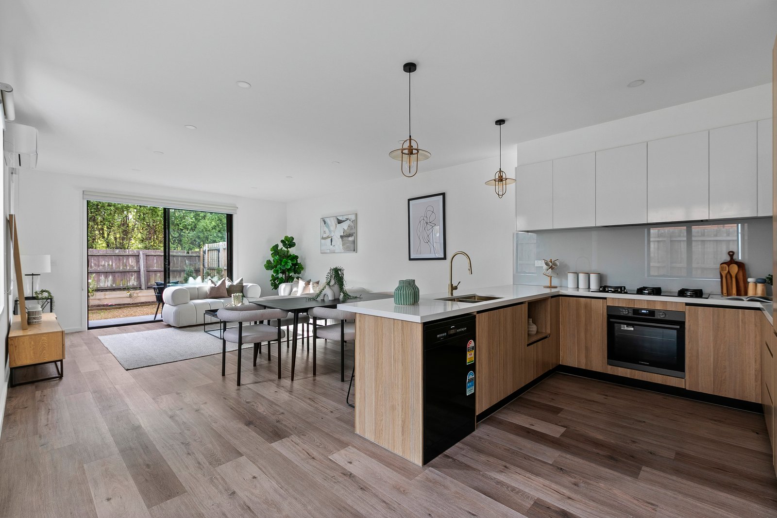 Gallery: 32C Wellington Street