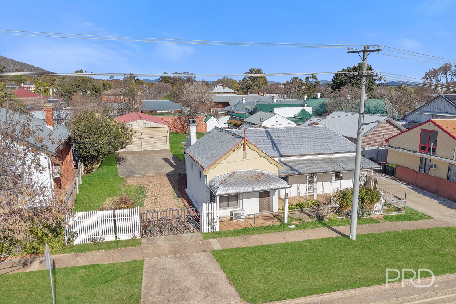 33-35 Bourke Street EAST TAMWORTH 2