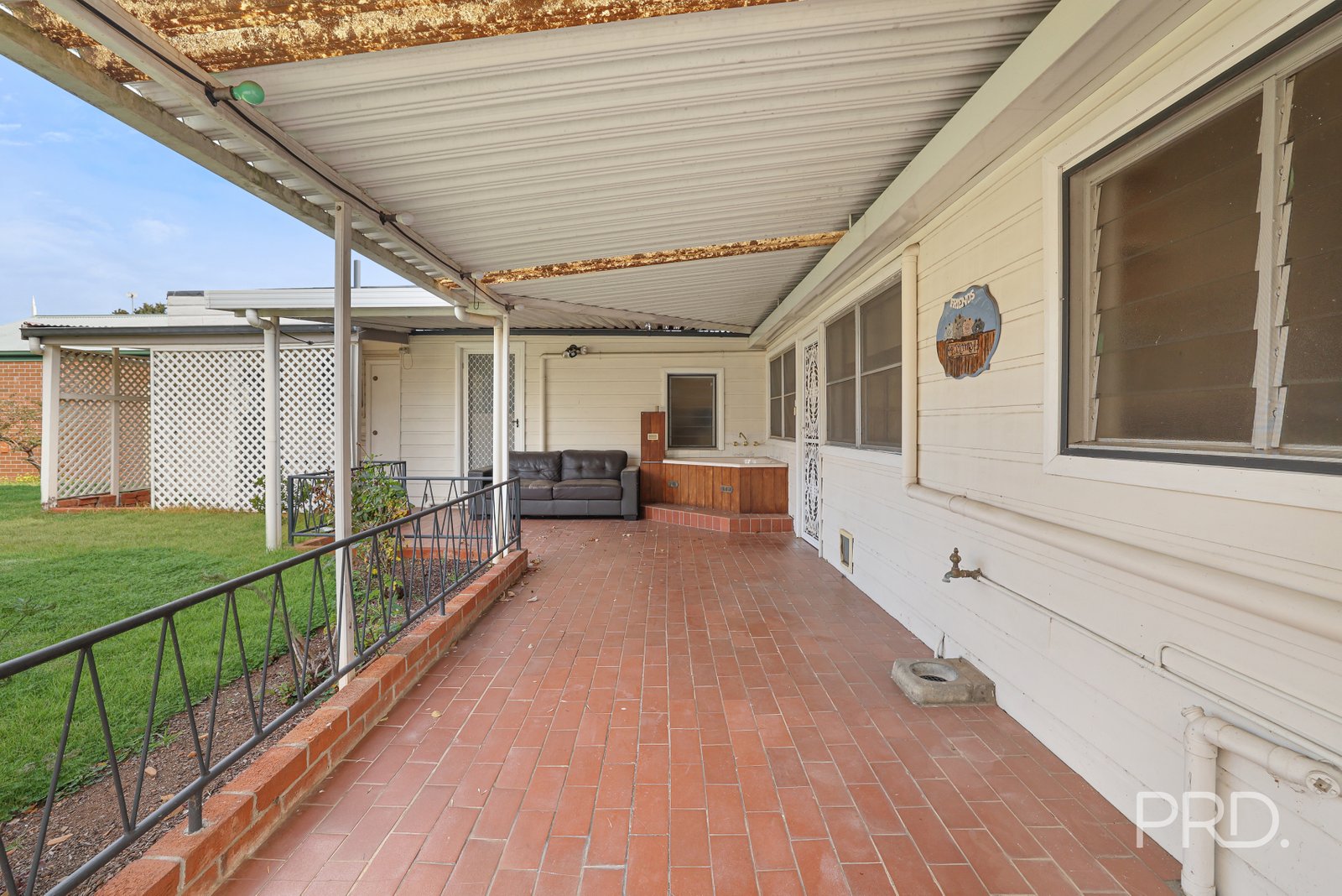 33-35 Bourke Street EAST TAMWORTH 21
