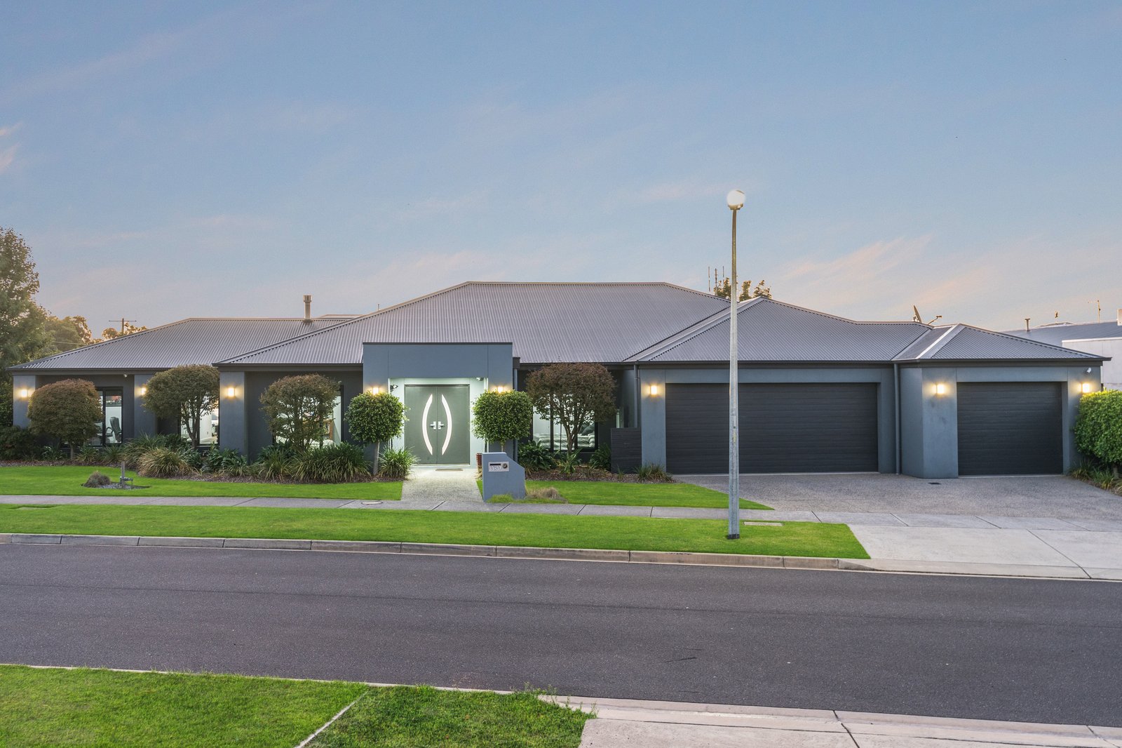 Gallery: 33-37 Pienza Way