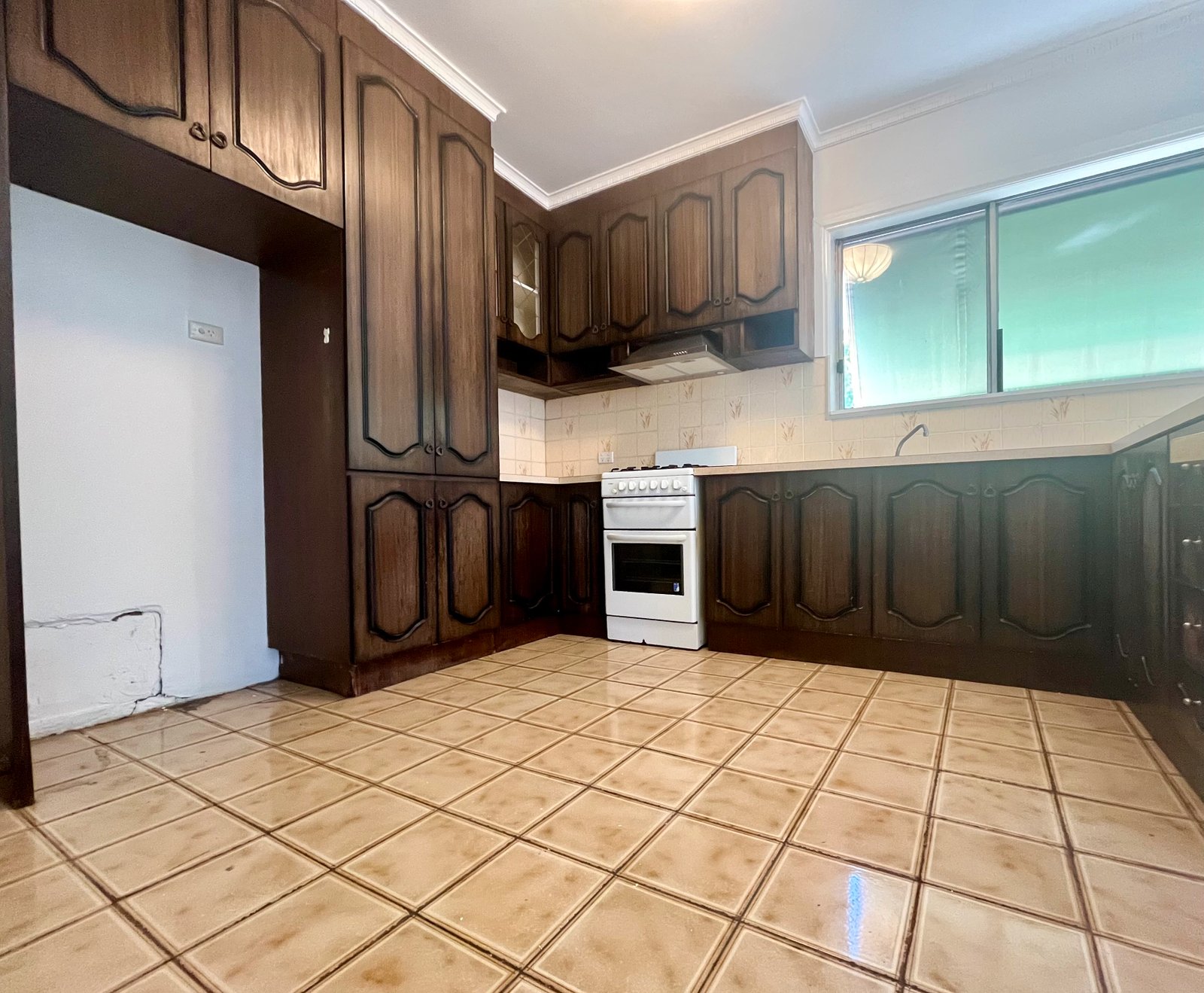 Gallery: 33 Acacia Street