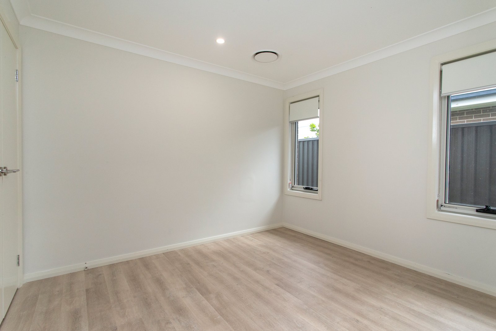 33 Academy Street JORDAN SPRINGS 10