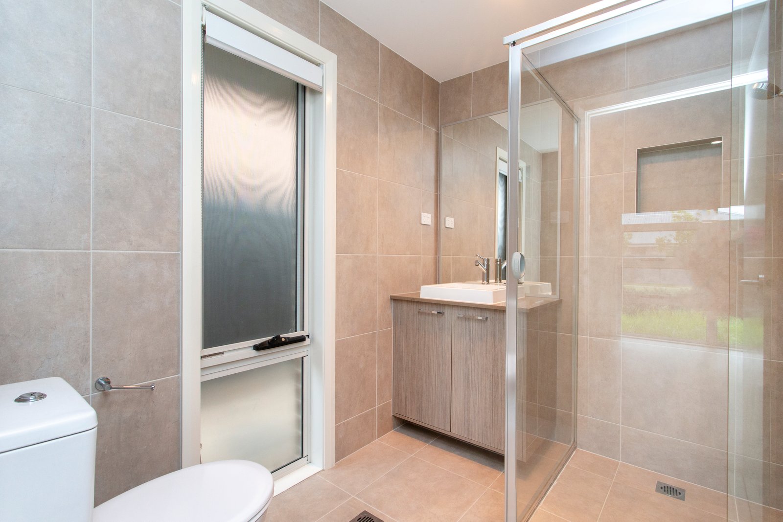 33 Academy Street JORDAN SPRINGS 13