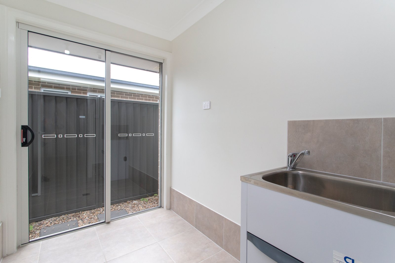 33 Academy Street JORDAN SPRINGS 15