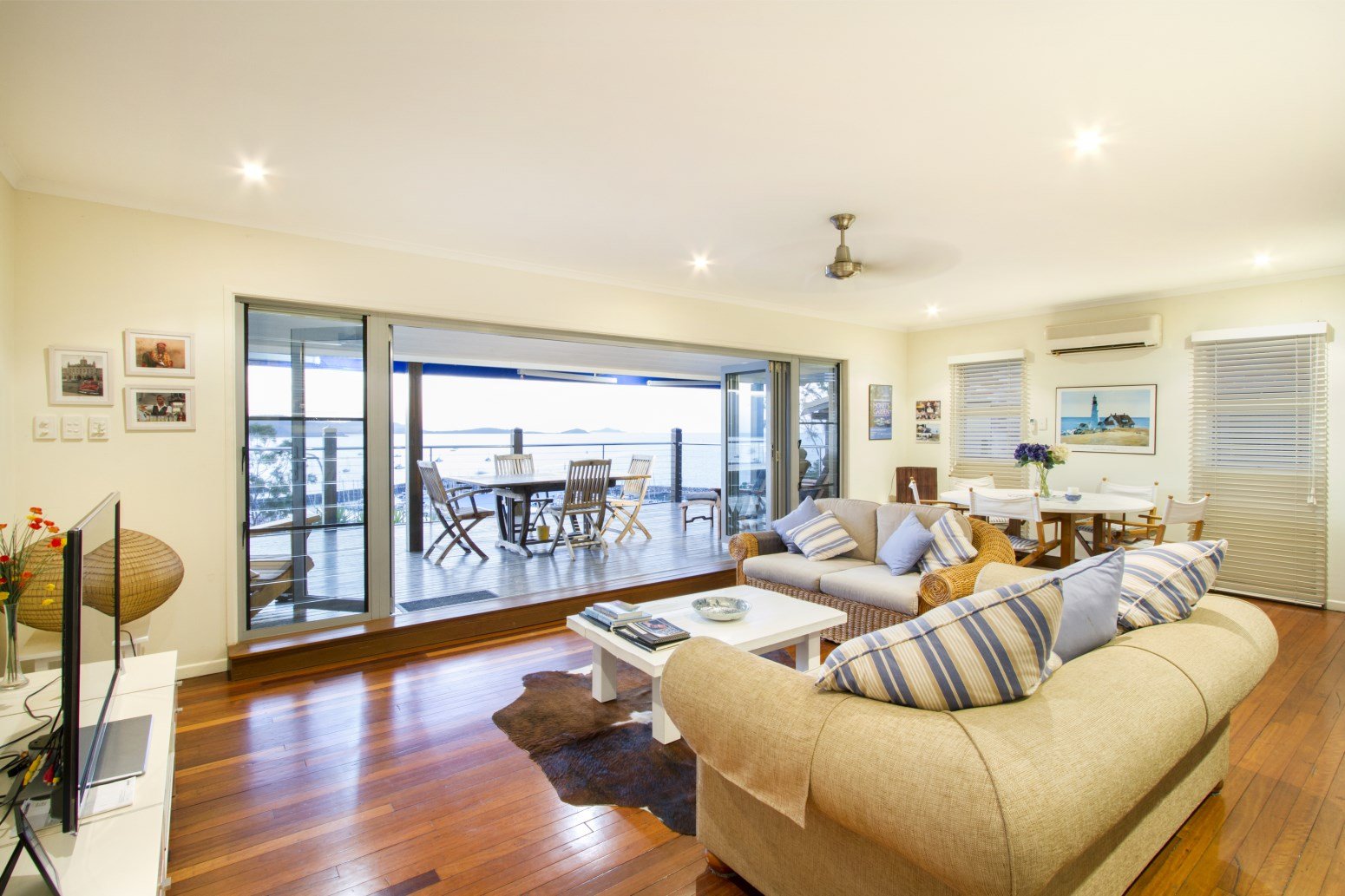 33 Airlie Crescent AIRLIE BEACH 2