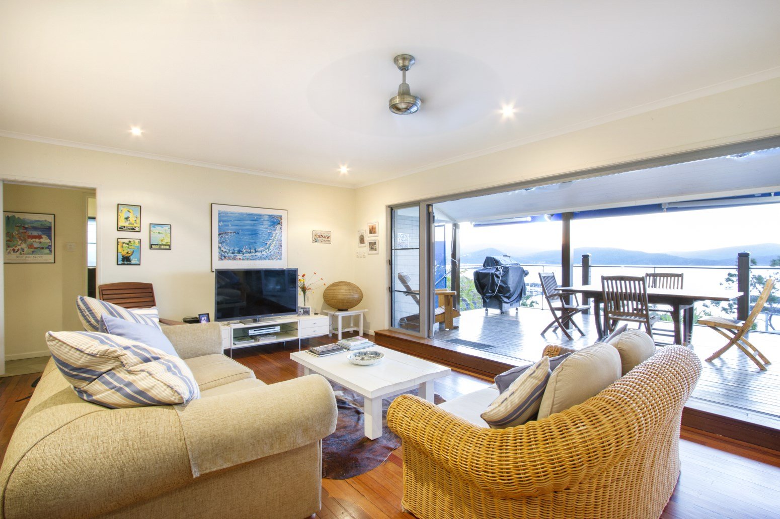 33 Airlie Crescent AIRLIE BEACH 9