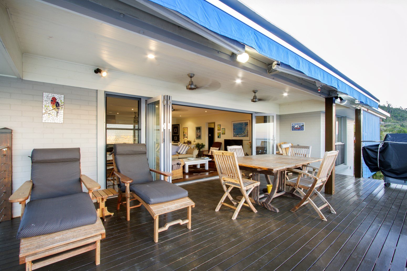 33 Airlie Crescent AIRLIE BEACH 10