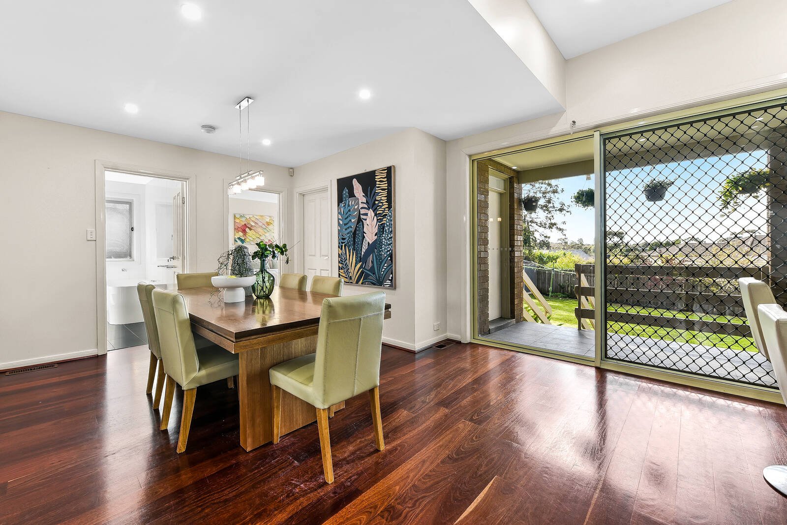 Gallery: 33 Alex Avenue