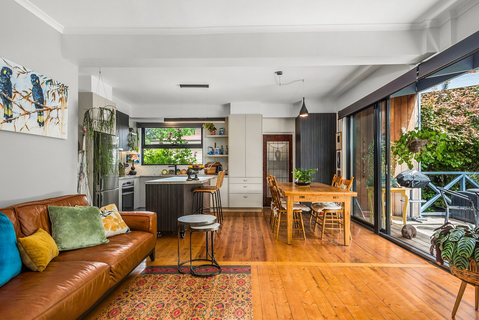 Real Estate and Property in 33 Anslow Street, Woodend, VIC