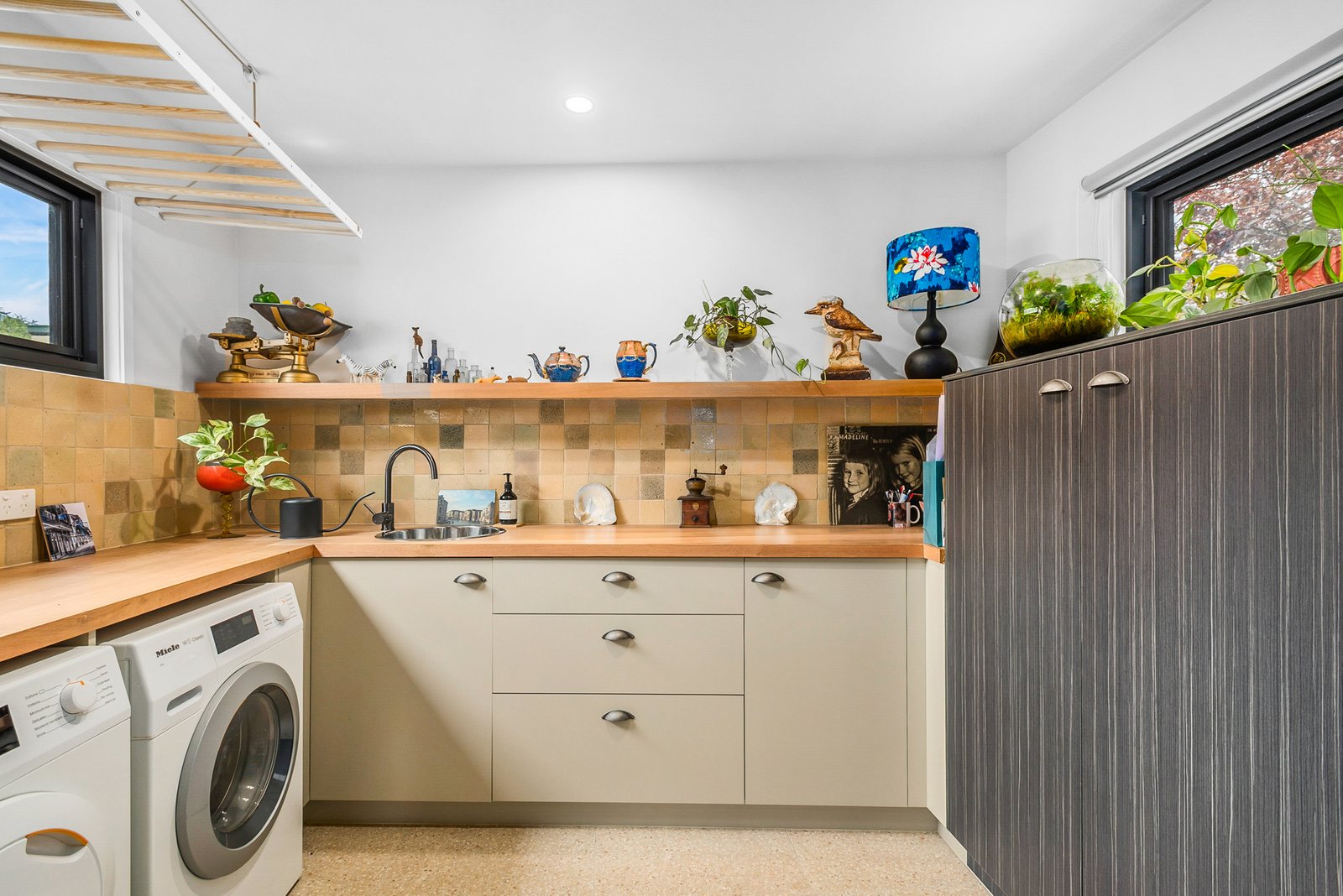 Real Estate and Property in 33 Anslow Street, Woodend, VIC