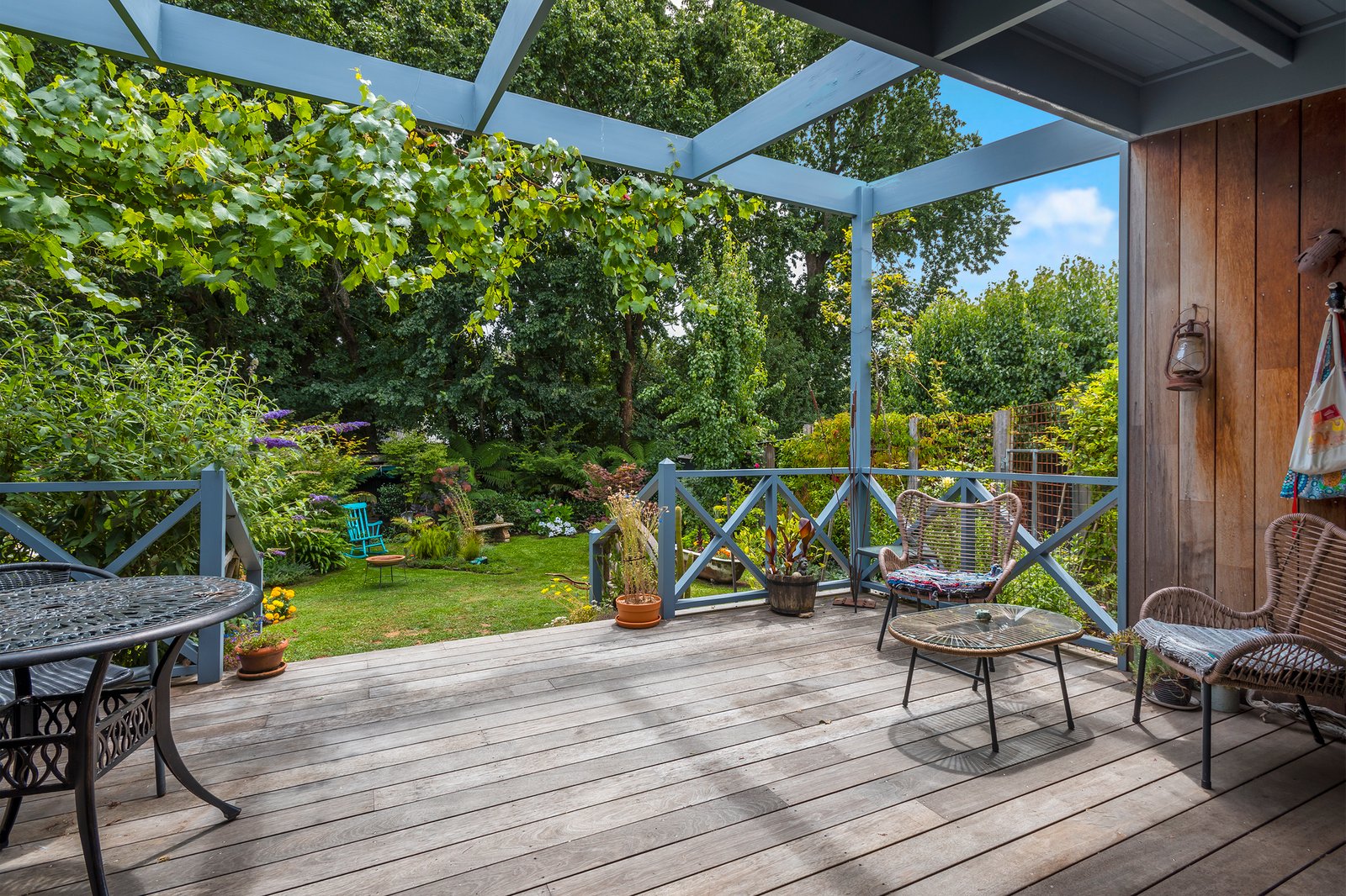 Real Estate and Property in 33 Anslow Street, Woodend, VIC