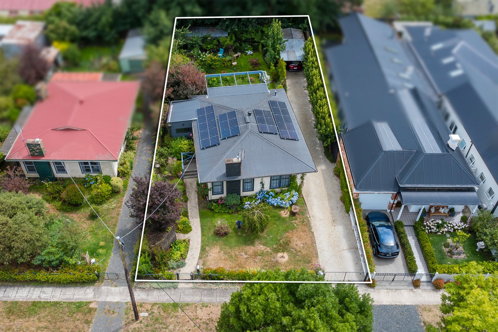 Real Estate and Property in 33 Anslow Street, Woodend, VIC