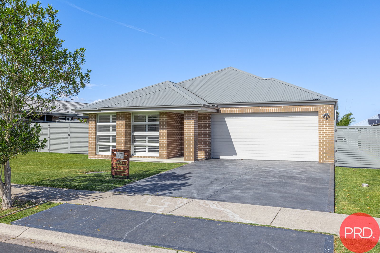 33 Arrowtail Street CHISHOLM 1