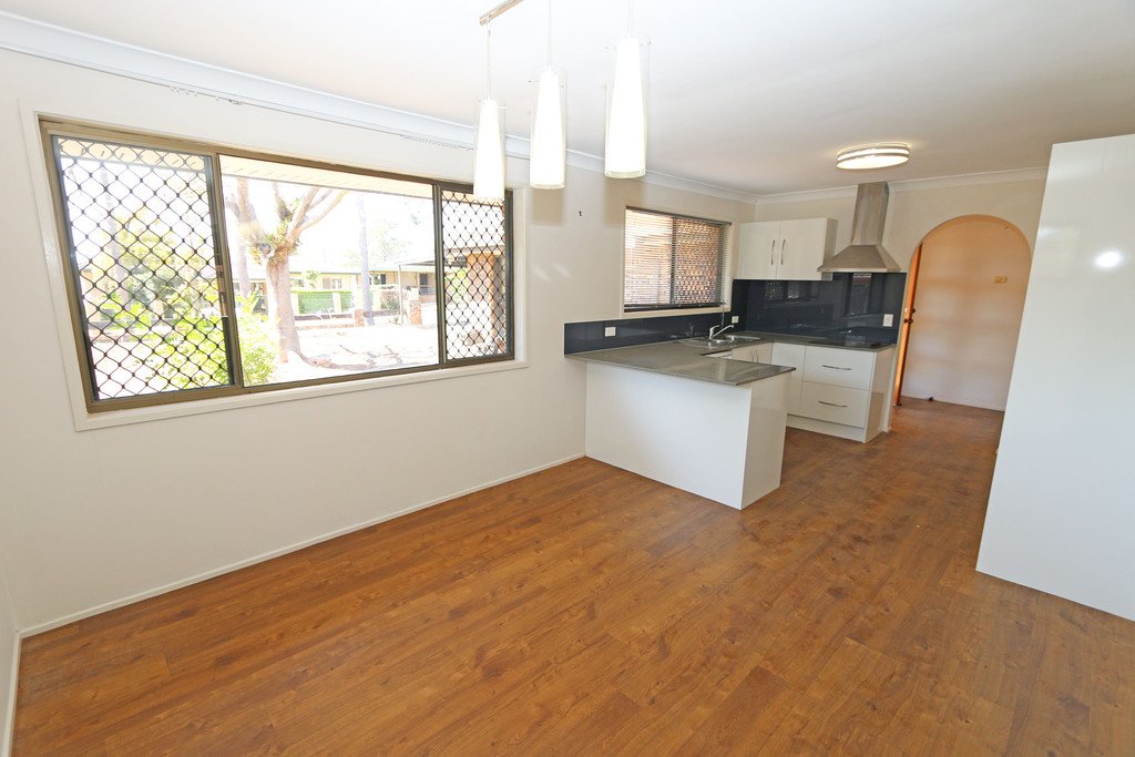 33 Bambarra Street SOUTHPORT 4