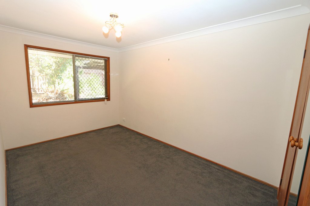 33 Bambarra Street SOUTHPORT 9