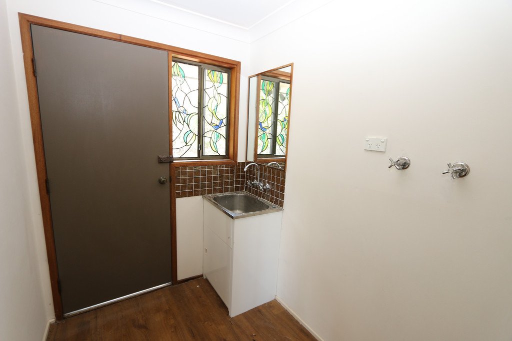 33 Bambarra Street SOUTHPORT 12