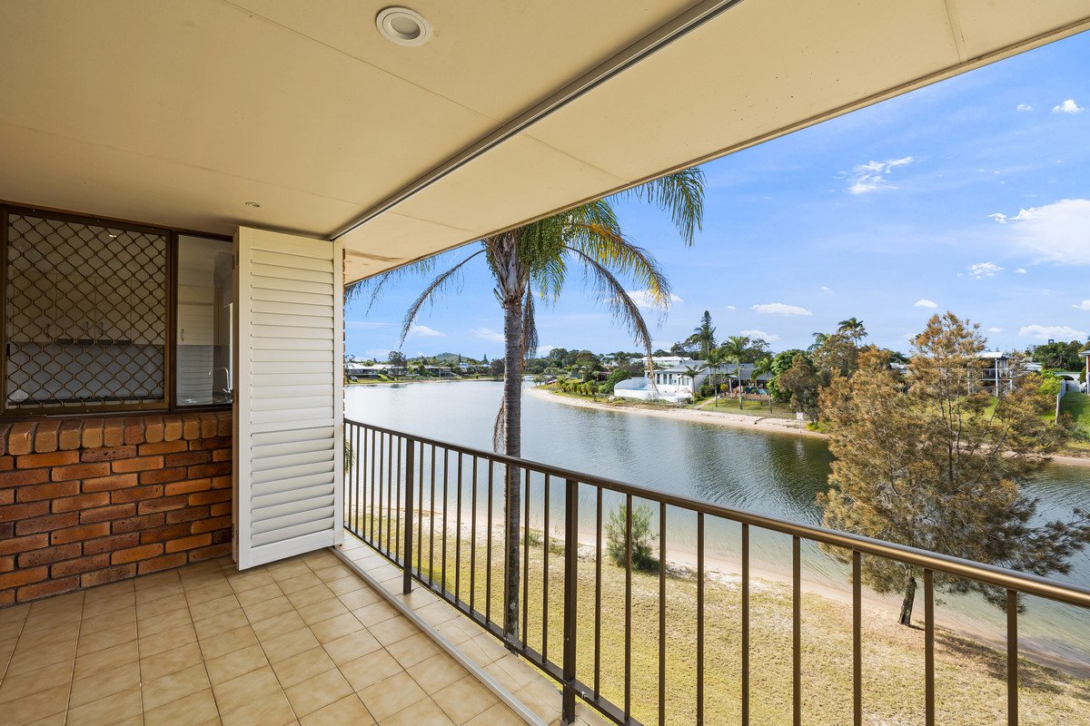 3/3 Barbet Place Burleigh Waters 2