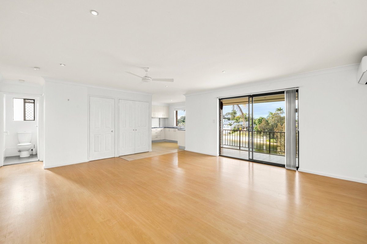 3/3 Barbet Place Burleigh Waters 3