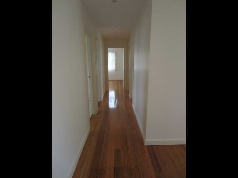 33 Bayfield Street BELLERIVE 5