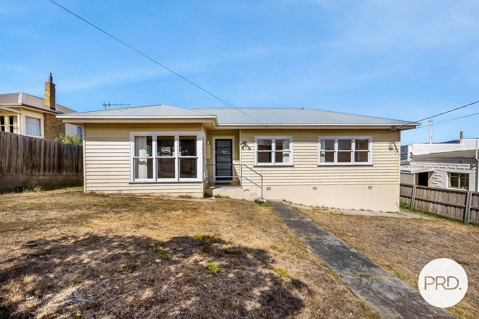 33 Bayfield Street BELLERIVE 2