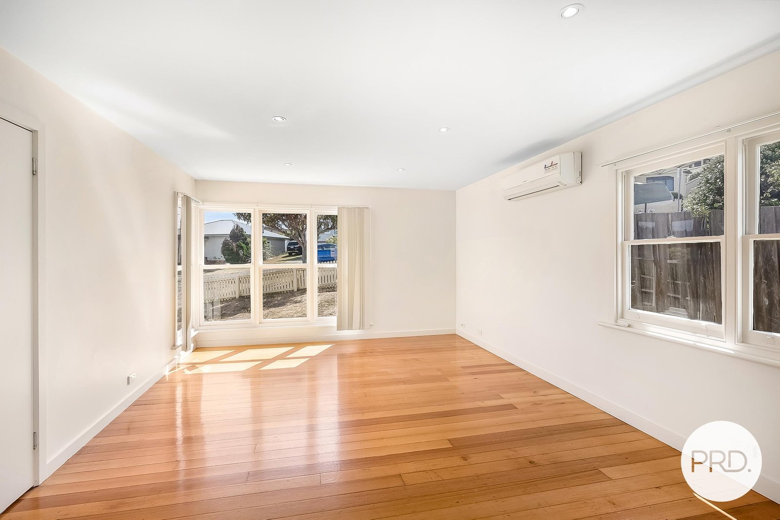 33 Bayfield Street BELLERIVE 5