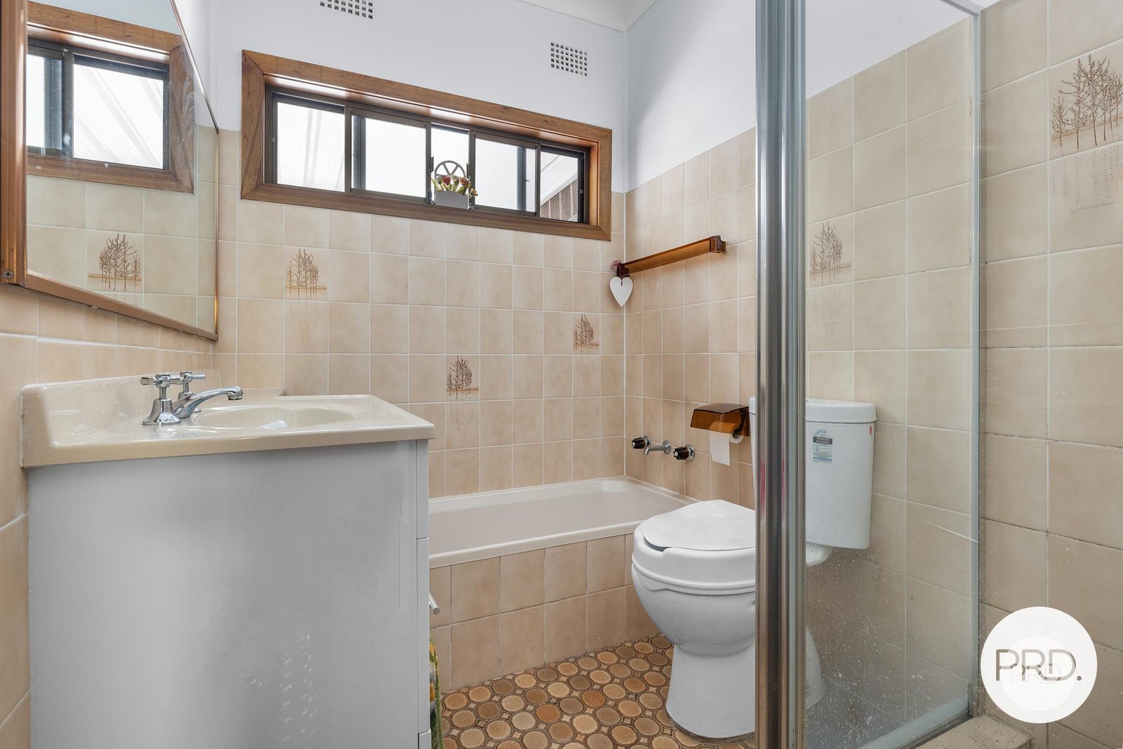 33 Beale Crescent PEAKHURST 5